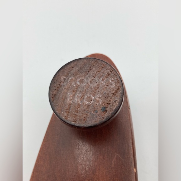 Vintage Brooks Brothers Shoe Tree Insert Men’s Brown Cedar Wood Dress Shoe - Picture 3 of 9